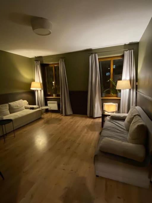 Apartmán 4 - 86 M2 - 300 M Od Rynku *
